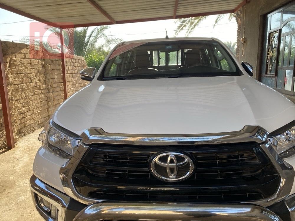 تويوتا هايلوكس